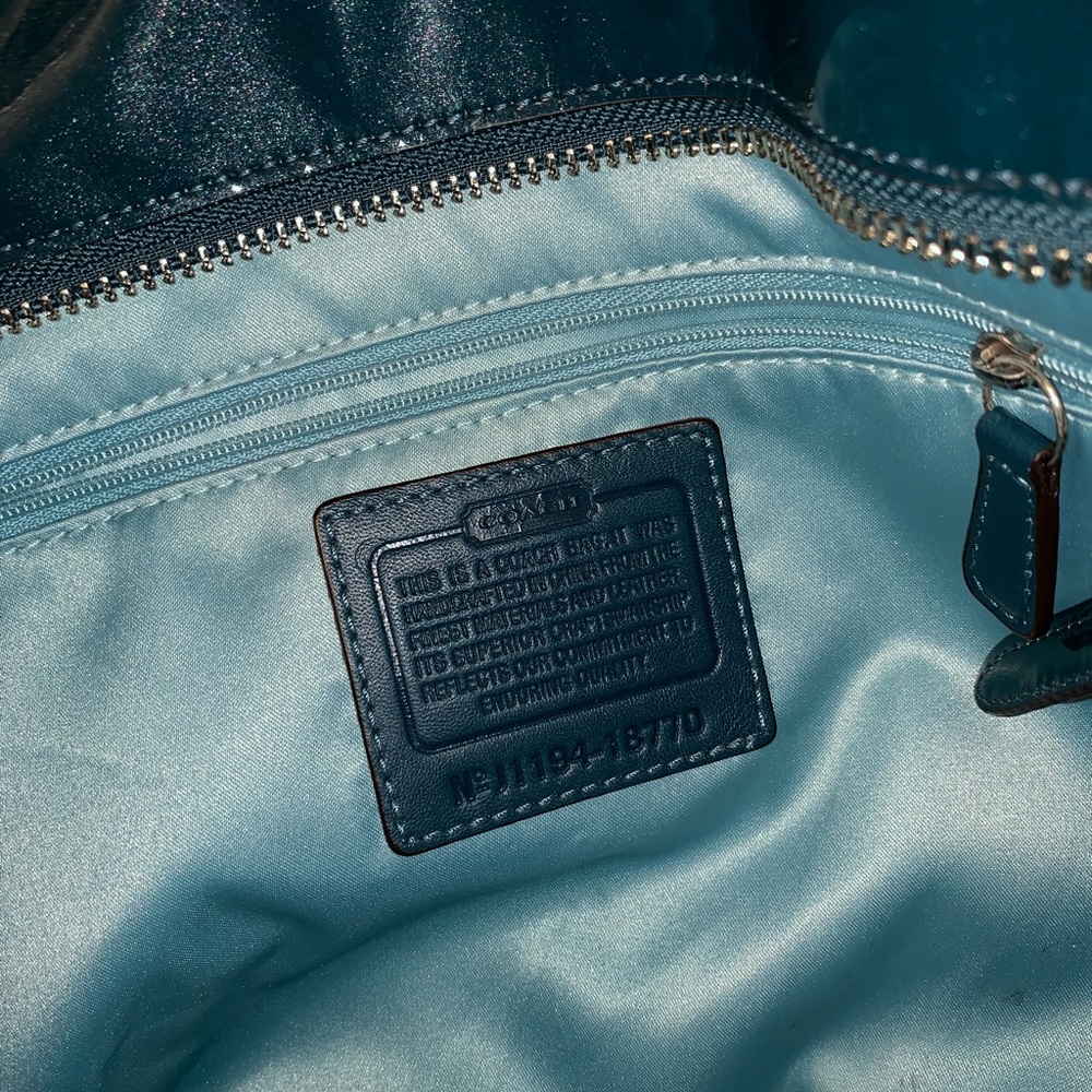 Coach purse - Picture 4 of 4